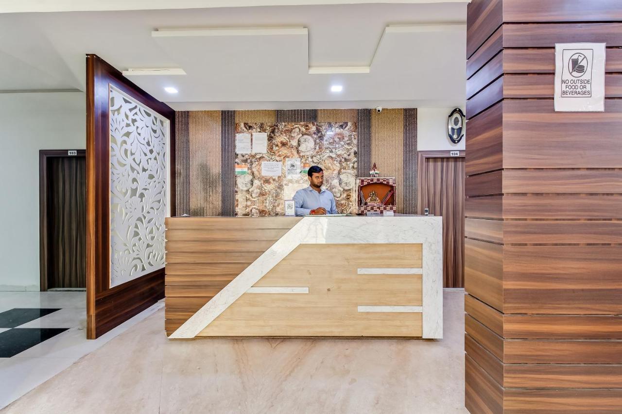 Oyo 10213 Hotel Panache Mathura Ngoại thất bức ảnh