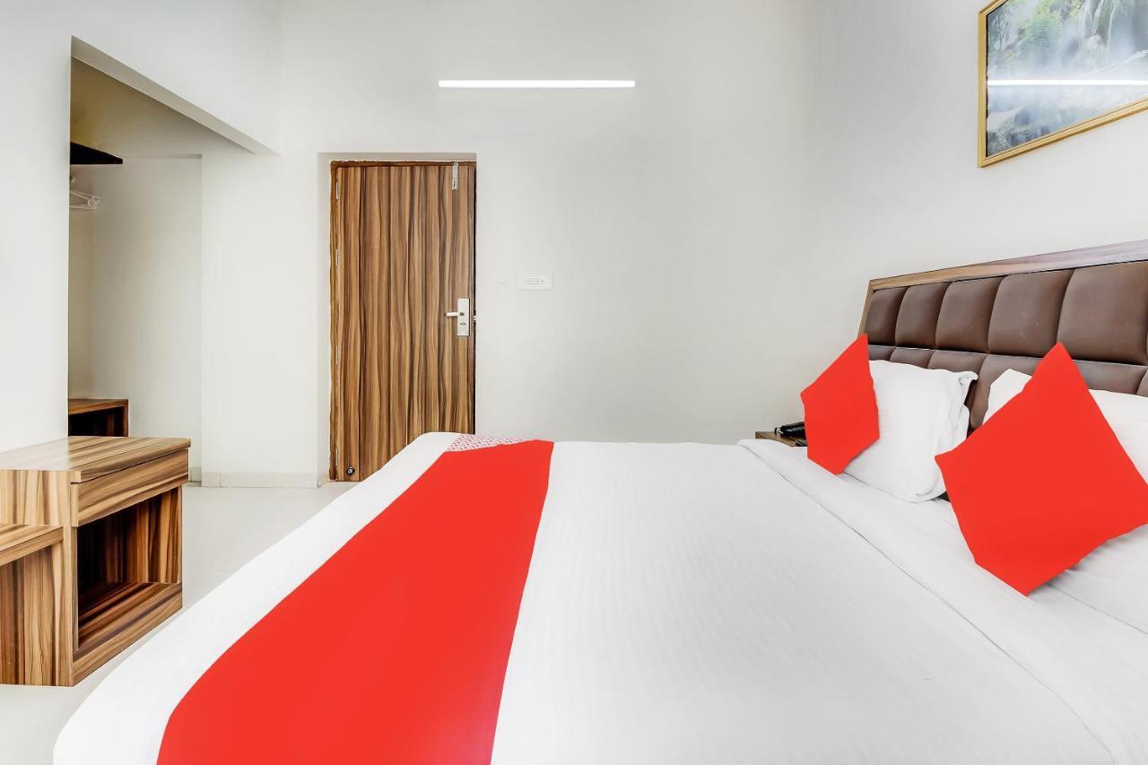 Oyo 10213 Hotel Panache Mathura Ngoại thất bức ảnh