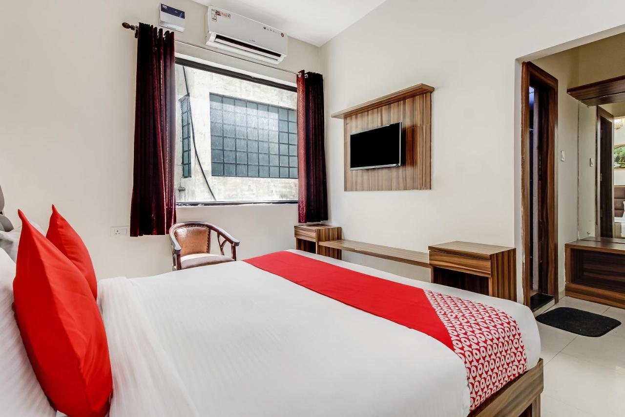 Oyo 10213 Hotel Panache Mathura Ngoại thất bức ảnh