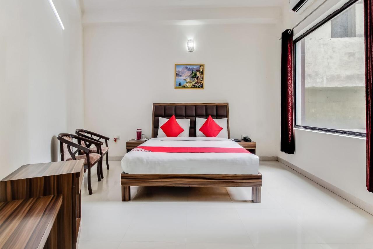 Oyo 10213 Hotel Panache Mathura Ngoại thất bức ảnh
