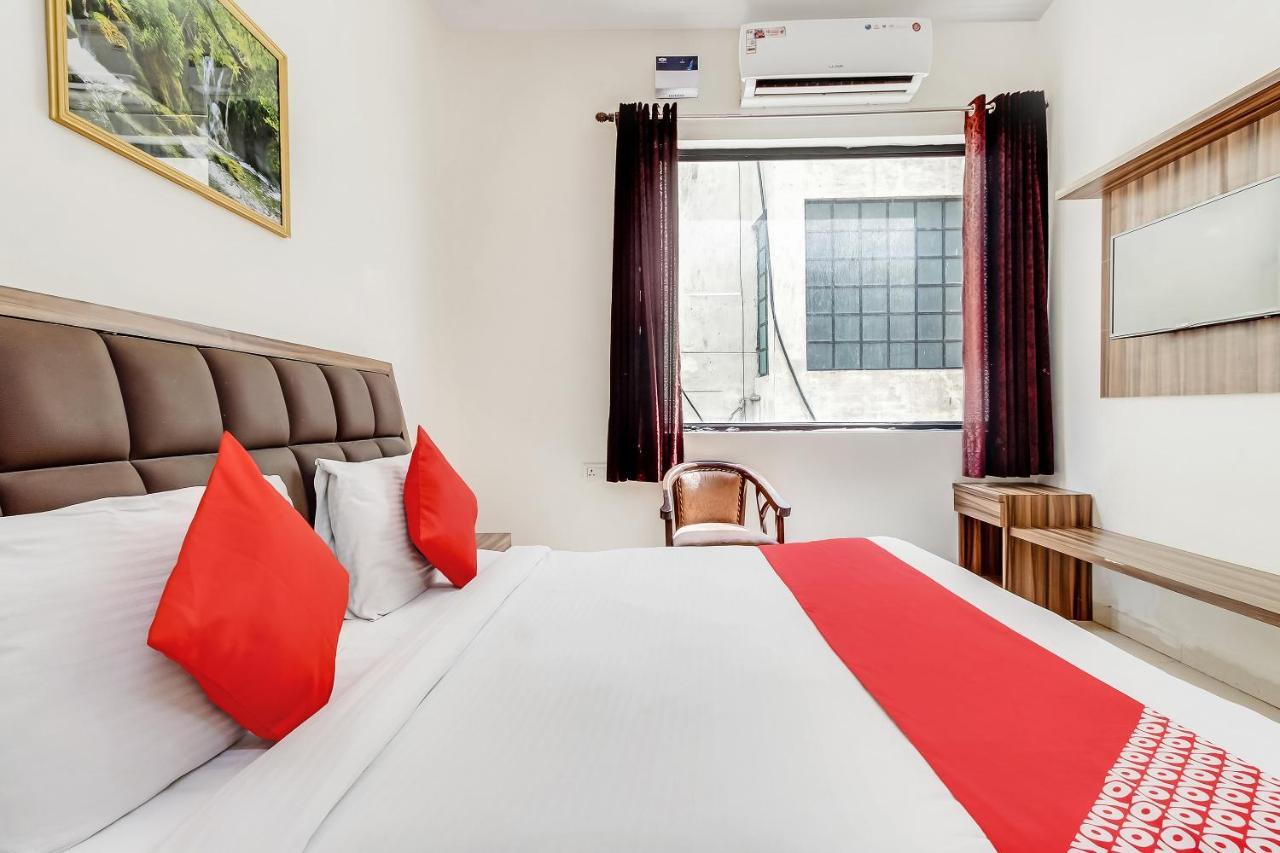 Oyo 10213 Hotel Panache Mathura Ngoại thất bức ảnh