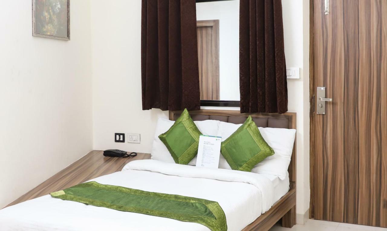 Oyo 10213 Hotel Panache Mathura Ngoại thất bức ảnh