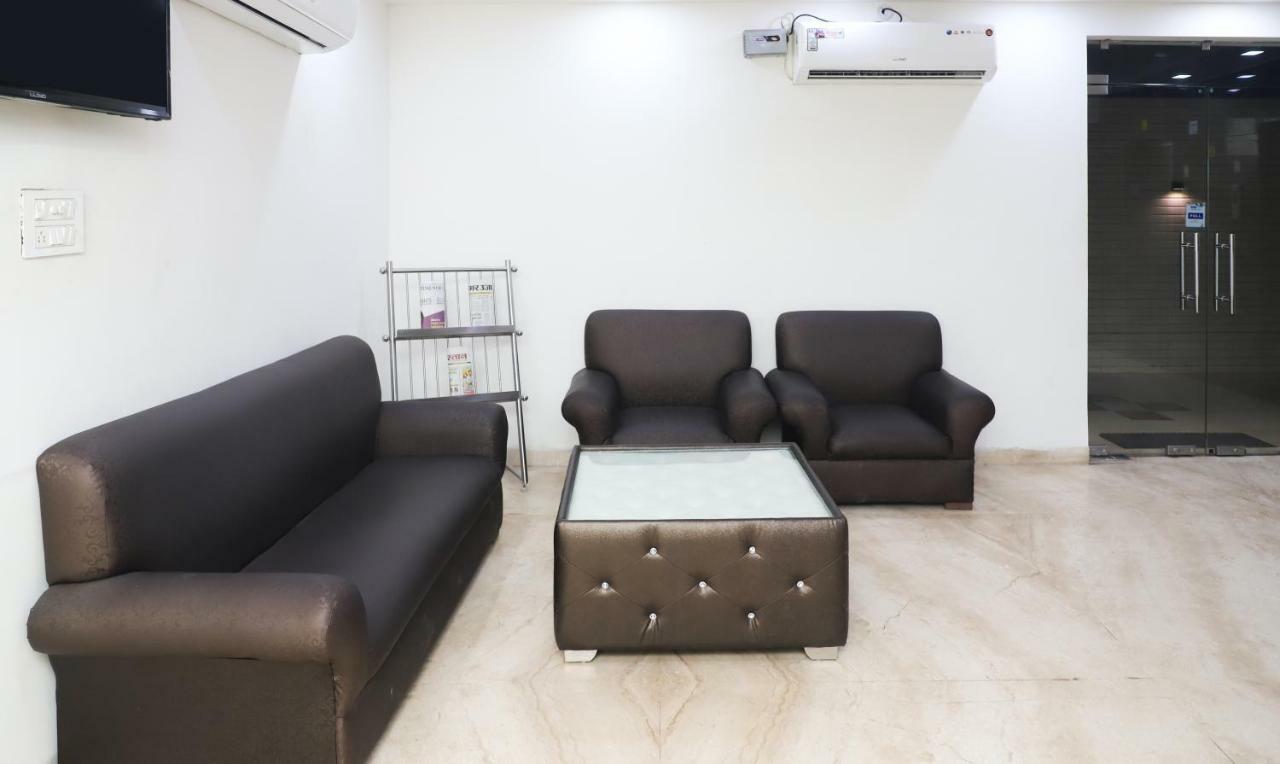 Oyo 10213 Hotel Panache Mathura Ngoại thất bức ảnh