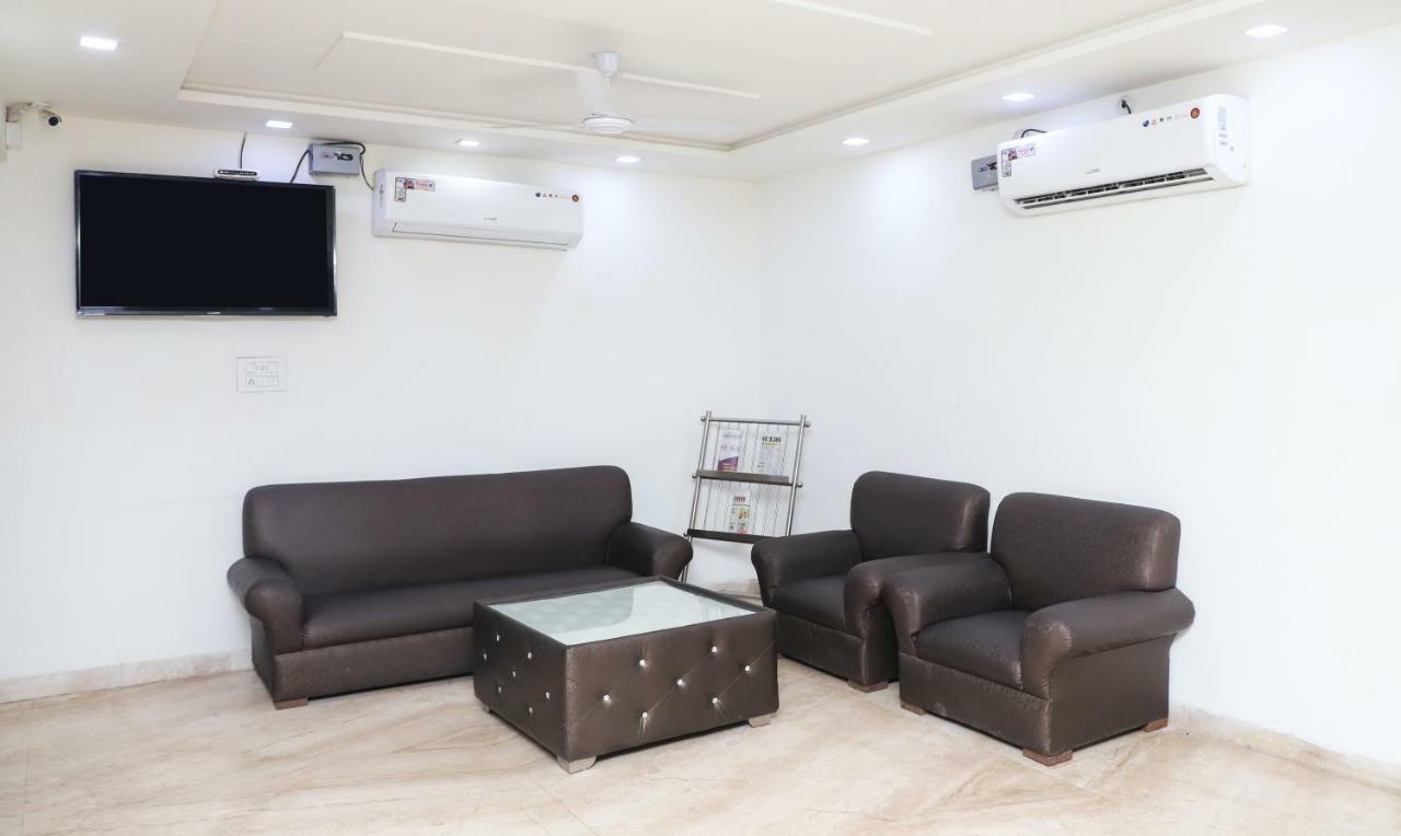 Oyo 10213 Hotel Panache Mathura Ngoại thất bức ảnh
